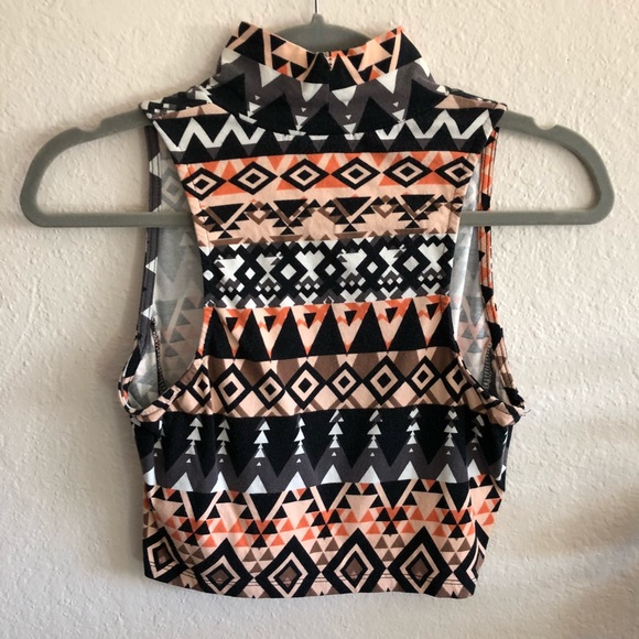 Aztec Cropped Tank - Picture 2 of 2